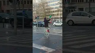Уличные актёры Брюссель @polsveta50 Bruxelles Belgium 🇧🇪