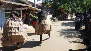 obrog kesenian DS. majasih, sliyeg, indramayu (wewe, wewe)