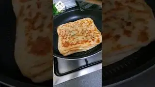 Crispy Cheese and Onion Paratha #shorts #cooking