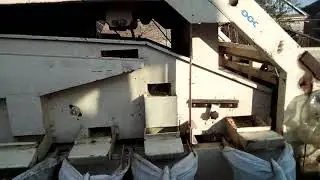 Petkus продолжает работу.