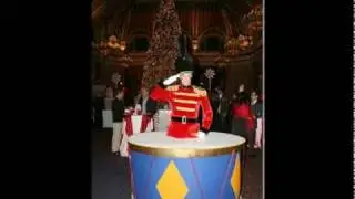 Strolling Table Toy Soldier