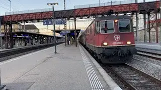 Locomotive Re 420 269 SBB Cargo de passage en gare de Neuchâtel 