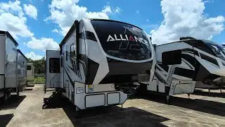 F209 - 39' 2022 Alliance RV Valor 36V11 w/3 Slides - Toy Hauler