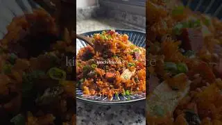 VEGANUARY DAY 8: KIMCHI FRIED RICE🍚 #veganuary #kimchifriedrice #veganrecipes #koreanfood #vegan