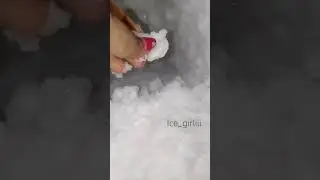 ice crunch sound 🧊🤤#frozenfever #shortvideo #iceeating