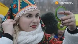 Mariupol: A Dive Into Frozen Sea To Shake Off War Fears