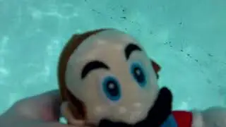 Mario sniffs u Underwater