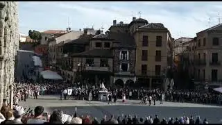 Despedida a la Virgen de la Fuencisla en la Plaza del Azoguejo