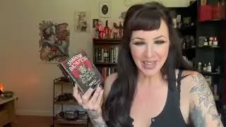 Embraced by Darkness: Unboxing Shadow of Darkness Oracle *mass* Edition 