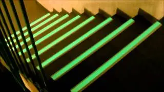 Photoluminescent stairnoses - Stardust Colors