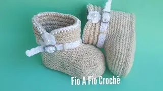 Botinha de croch&ecirc; Lia - tamanho 10cm