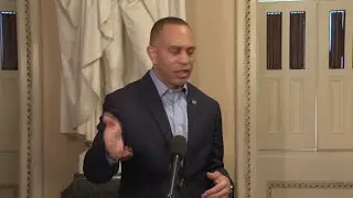 Hakeem Jeffries rails on GOP over impending DHS shutdown