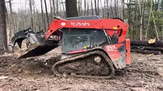 Kubota SVL-65 working in muddy conditions