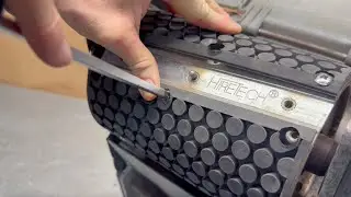 Dressing drum cover on Hiretech Drum Sander