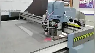 Leather Cutting Machine For Bag Luggage Industry-5