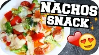 ÜBERBACKENE NACHOS in der MIKROWELLE mit Käse und Gemüse! | Sanny Kaur