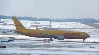 DHL Air Ltd. Boeing 767-3JHF takeoff on RWY 27 at KCVG