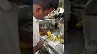 #pineapple#juice#drink#food#foodclips#foodie#streetfood#hyderabadibuzz #foodshorts