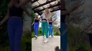 Garden shuffles with ​⁠@lizziecl and ​⁠@jlshuffle9931 #shuffle #shuffledance #shufflegirls