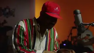 Jon Poppii - Airs and Graces (Live Performance)