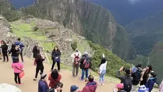 The crowds at Machu Pichu