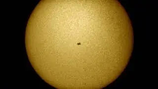 Tr&aacute;nsito ISS sobre el sol