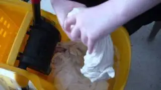 Washing Clothes without Electric