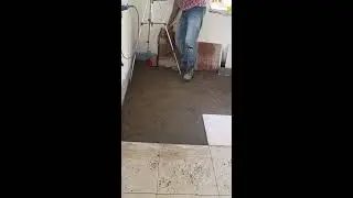 Flawless Floor Tiling &ndash; Step-by-Step Ceramic Tile Installation for a Perfect Finish!