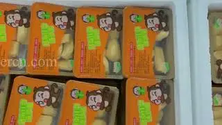 Customer factory packing fresh jackfruit by our modified atmosphere packaging machine