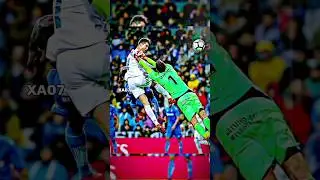 Ronaldo Owns Emi Martinez 😎🐐 #shorts #ronaldo #shortsvideo