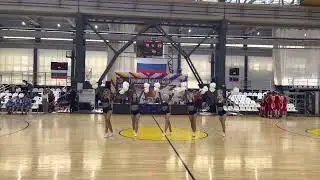 Группа поддержки Lucky Demons Cheerleaders Баскетбол Руспортинг Черлидинг шоу