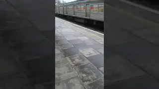 CPTM s&eacute;rie 1700 chegando e partindo de V&aacute;rzea Paulista (1742)