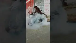 R15 burnout #r15 #burnout #automobile #motorcycle #bike #twowheeler #vehicle #trending #bikes