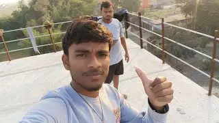 पानी की टंकी पर कपड़ा सुखाने