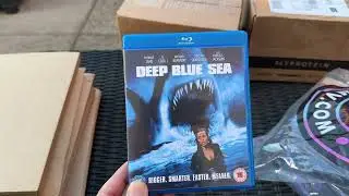 Unboxing  DEEP BLUE SEA