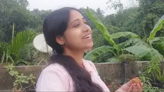 প্রাকৃতিক পরিবেশে লাইভ হাঁটাচলা