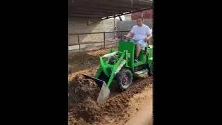 Small electric loader is very convenient for family work