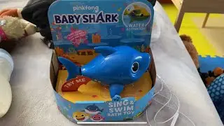 Baby Shark Sing and Swim Bath Toy | Baby Shark Water Activated Toy