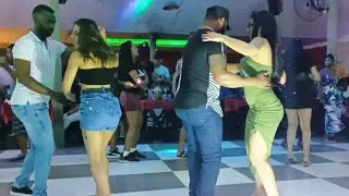 Mulher comprometida - Lucas de Goiás ( Xote )
