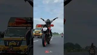 😹🤟🏻#ktmlove #ktmdukelover #dukeloverr #bikeride #bikelove #duke200 #friends #automobile #dance