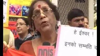 Writers Protest Outside Sahitya Akademi Building In Delhi