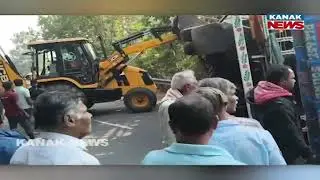 Major Accident at Taptapani Ghat, Ganjam: Truck Crushes Car, Driver Trapped