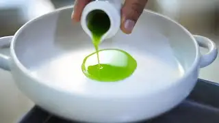&bull; How to make Parsley Green Oil 🌿