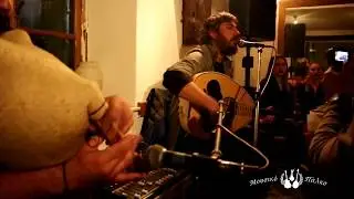 Γιώργης Μανωλάκης ~ Κάθε χειμώνα τα πουλιά