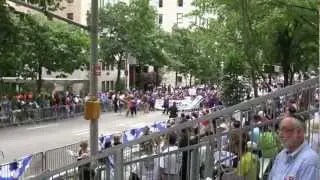 Yiddish Folksbiene Theater float starring Mike Burstyn 