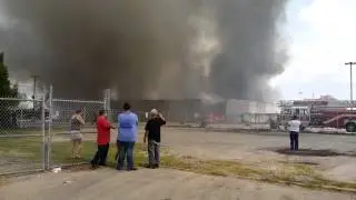 SMALL EXPLOSION AT SOUTH HOUSTON WAREHOUSE FIRE!