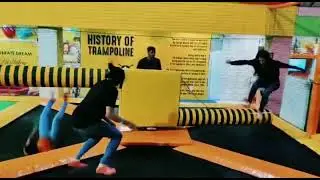 Skyjumper-Wipeout-Fun-Jump