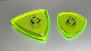 Acrylic Triangle Pick 5mm & Acrylic Jazz Pick 3mm by Momoyama Pick Workshop in Japan