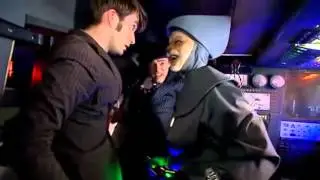 Qualche scena con i CatKind tratta da Doctor Who