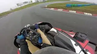 Ca se tape fort au départ, Karting Magny-Cours